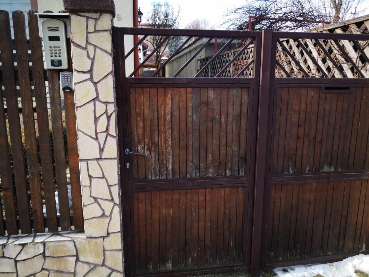 Apartament Aretta Brasov Bagian luar foto