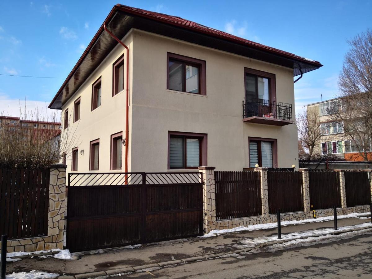 Apartament Aretta Brasov Bagian luar foto
